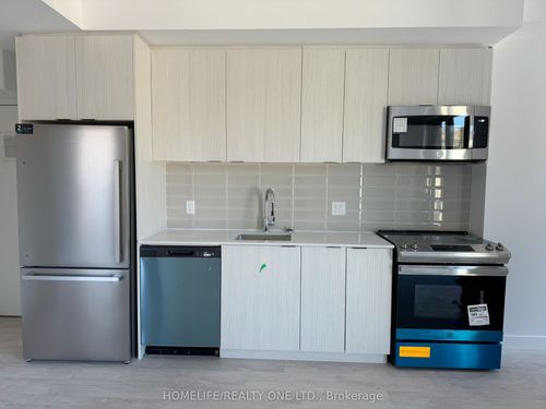 2-176 Clonmore Dr, Scarborough, ON, M1N0B9 | Card Image