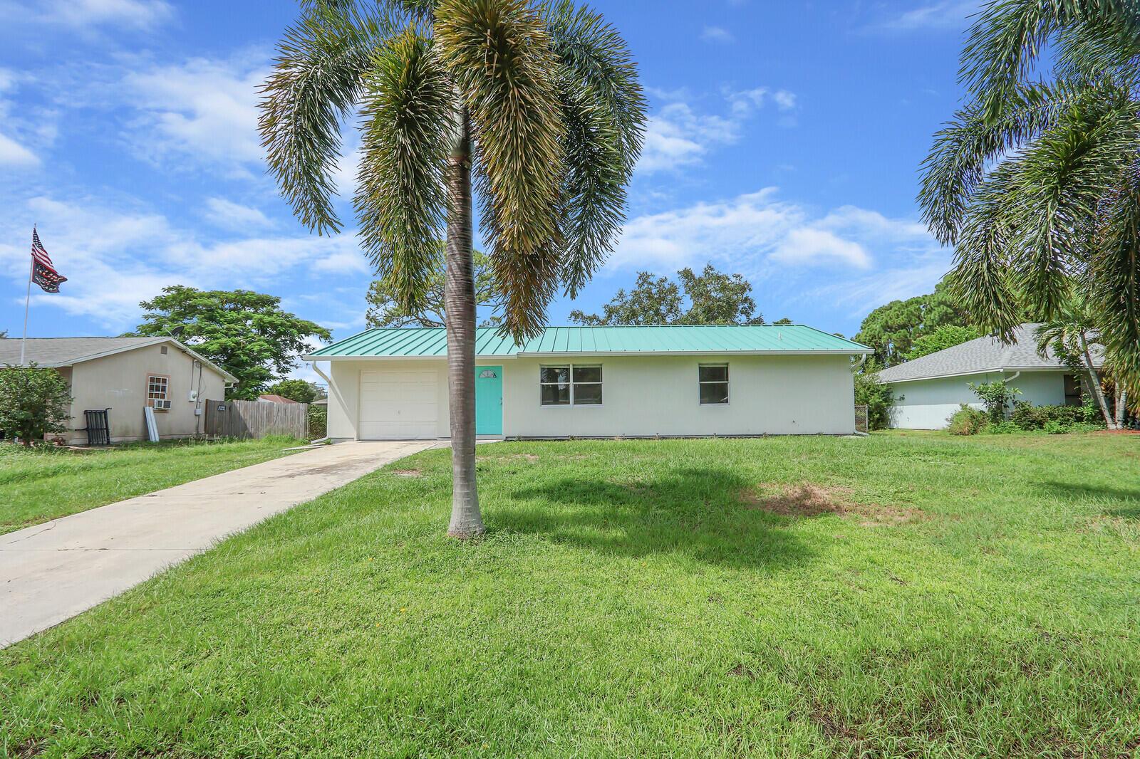 Curry St, Port Street Lucie, FL 34983