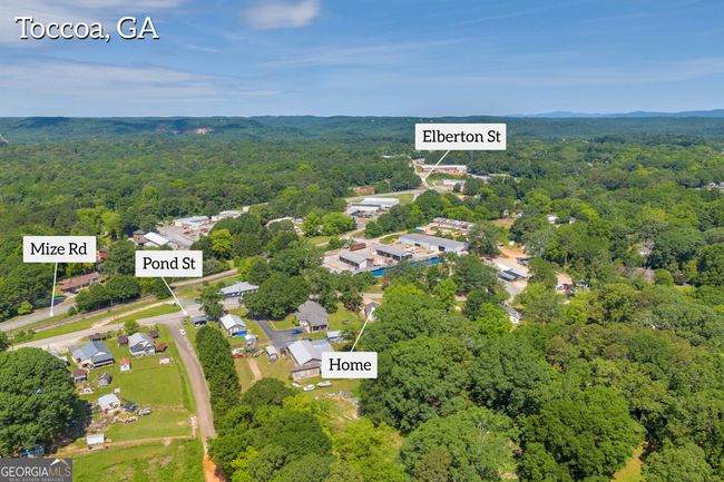 1037 S Pond St, House other with 3 bedrooms, 2 bathrooms and null parking in Toccoa GA | Image 41