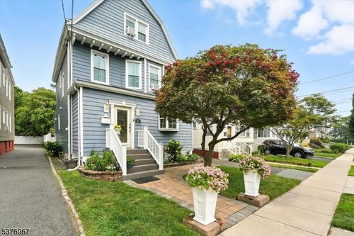 61 Riggs Pl, West Orange, NJ, 07052-5211 | Card Image