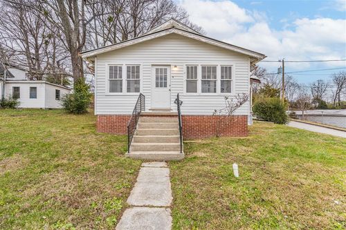 400 W Front St, Glasgow, KY, 42141-1612 | Card Image