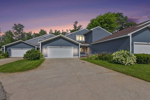 133 N Shore Dr W, Cadillac, MI, 49601-8208 | Card Image
