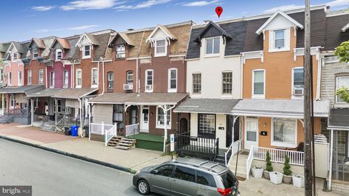 227 N Front St, READING, PA, 19601-2928 | Card Image