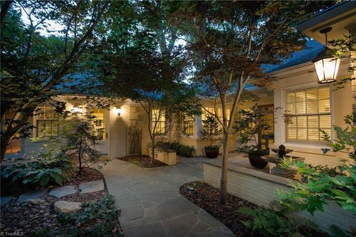 202 Kemp Rd W, Greensboro, NC, 27410-6041 | Card Image