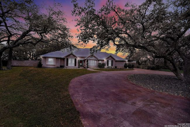 1409 Woodland Ct, House other with 4 bedrooms, 4 bathrooms and null parking in Hondo TX | Image 5