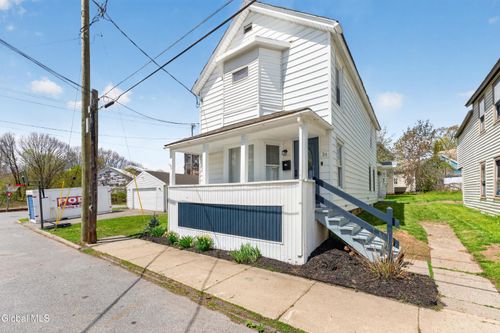 25 Depot St, Greenwich, NY, 12834-1305 | Card Image
