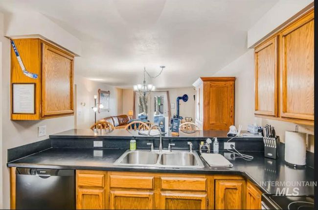 UNIT-19 - 1630 Davis Ave, Condo with 2 bedrooms, 1 bathrooms and 1 parking in McCall ID | Image 6