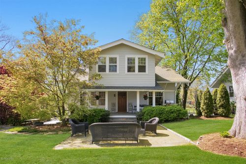 17 Ballwood Rd, Old Greenwich, CT, 06870-2332 | Card Image