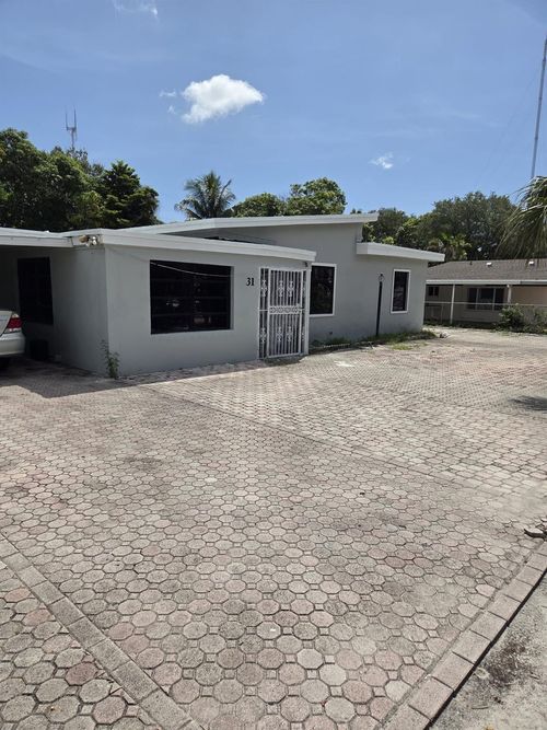 2-31 Edmund Rd, West Park, FL, 33023-5231 | Card Image