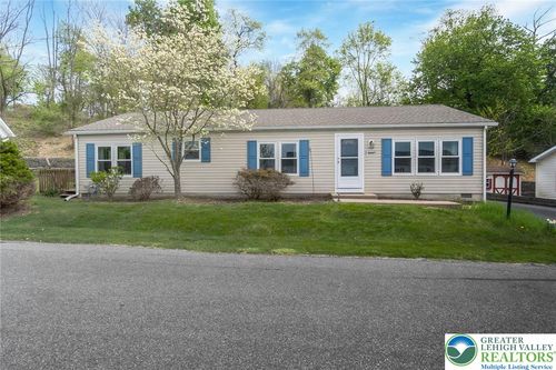7 Abbey Rd, Easton, PA, 18040-8392 | Card Image