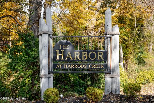 5560 Forest Lake Dr, Prospect, KY, 40059-9349 | Card Image