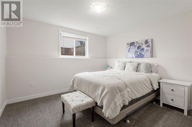 4052 Applewood Dr, House other with 5 bedrooms, 3 bathrooms and null parking in Petrolia ON | Image 37