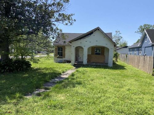 603 Highland Dr, Beaumont, TX, 77705-5132 | Card Image