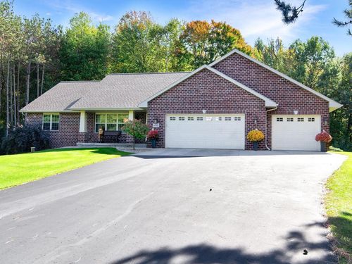 6705 Elizabeth Lane, LITTLE SUAMICO, WI, 54171 | Card Image