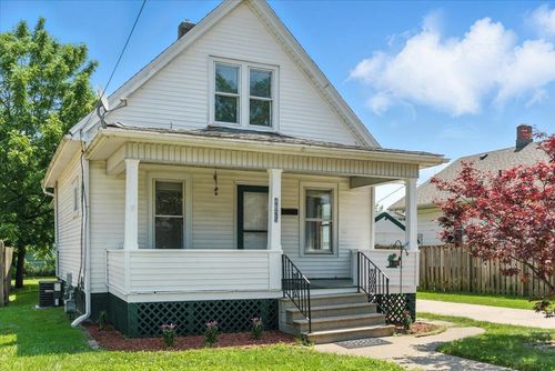 4825 19th Ave, Kenosha, WI, 53140-3251 | Card Image