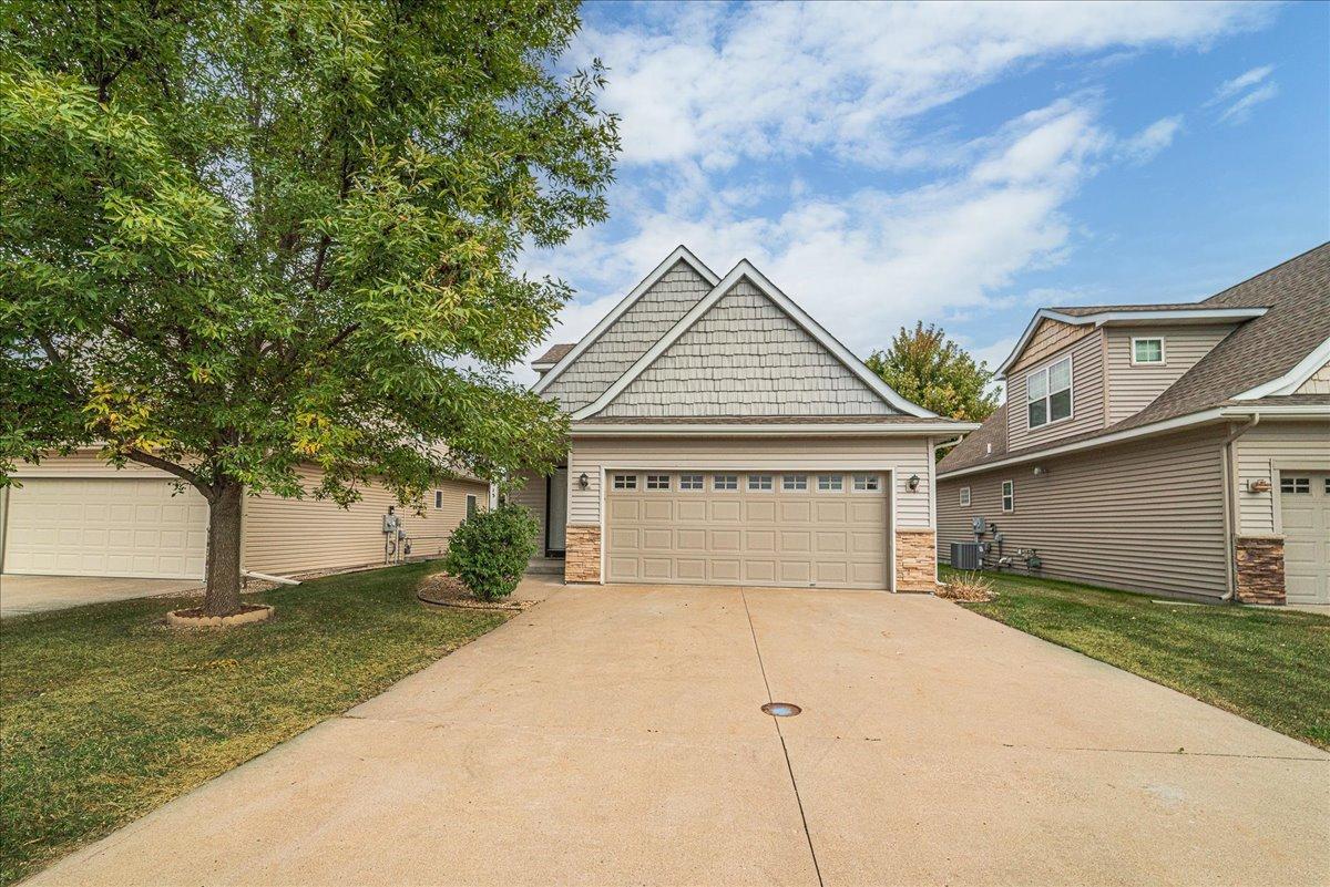 Praha St, New Prague, MN 56071