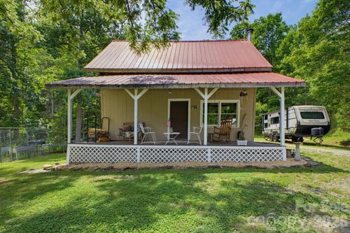 1239 W Mcguinn Rd, Mill Spring, NC, 28756-3629 | Card Image