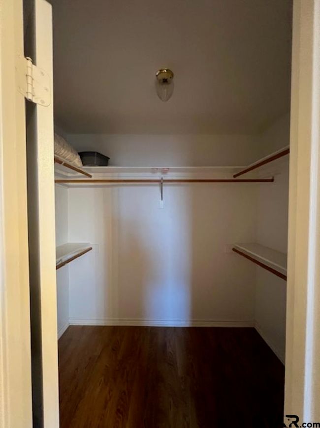 APT-2102 - 5401 Hollytree Dr, Condo with 3 bedrooms, 2 bathrooms and null parking in Tyler TX | Image 12