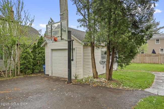 Garage and storage | Image 57