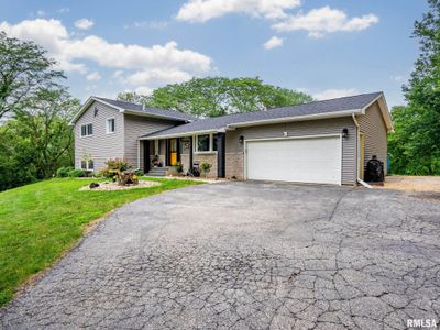 21800 270 Th Street, House other with 4 bedrooms, 2 bathrooms and null parking in Long Grove IA | Image 3