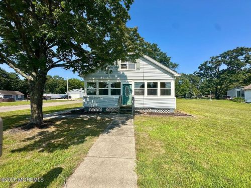 200 Manchester Blvd, Whiting, NJ, 08759-1332 | Card Image