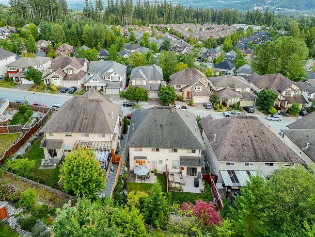 89 Fernway Dr, Home with 4 bedrooms, 3 bathrooms and 3 parking in Port Moody BC | Image 39