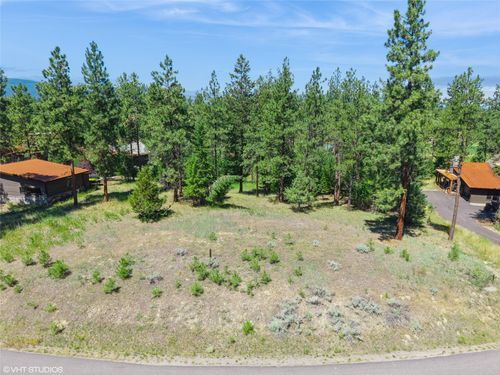 750 Wilderness Club Dr, Eureka, MT, 59917-8518 | Card Image