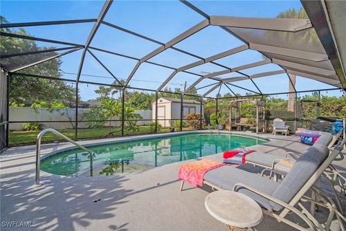 212 Willowick Dr, NAPLES, FL, 34110-1342 | Card Image