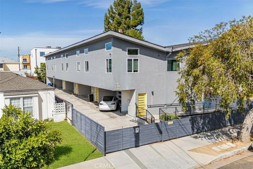 5743 Case Ave, North Hollywood, CA, 91601-1906 | Card Image