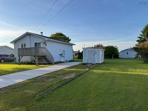 12 Oak Dr, Yarmouth, NS, B5A2R4 | Card Image