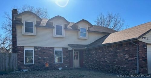 2911 E Augusta Ave, Muskogee, OK, 74403-6008 | Card Image