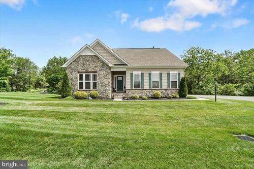 8 River Rd, GETTYSBURG, PA, 17325-6002 | Card Image