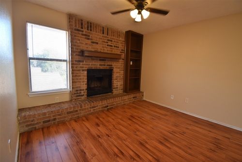 1806 Rawhide Loop, Austin, TX, 78681-6932 | Card Image