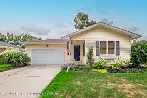 740 Snyder Road, East Lansing, MI, 48823 | Card Image