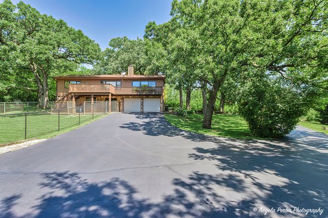 13703 Obrien Rd, House other with 3 bedrooms, 3 bathrooms and 2 parking in Hebron IL | Image 38