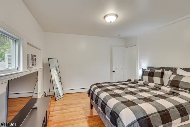 Residential in Lincoln Park Boro 4