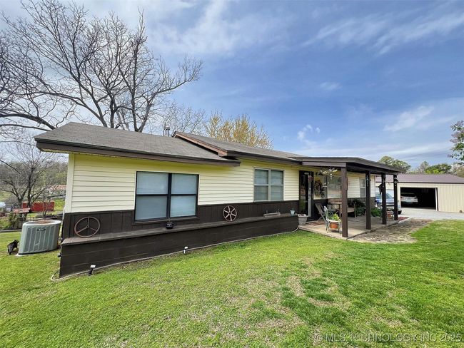 1804 S 3 Rd St, House other with 4 bedrooms, 2 bathrooms and null parking in Stilwell OK | Image 11