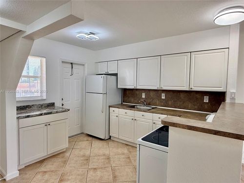 apt-d334-20201 Ne 29th Ct, Aventura, FL, 33180-2057 | Card Image