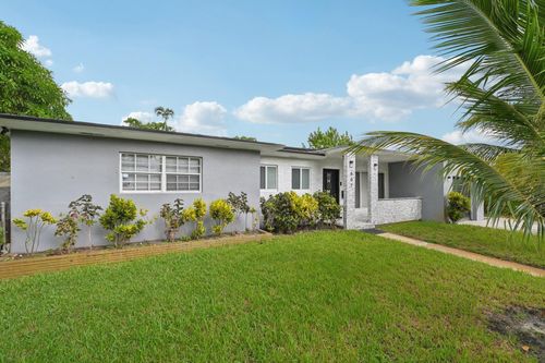 667 W Melrose Cir, Fort Lauderdale, FL, 33312-2604 | Card Image