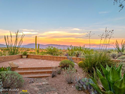 4220 N Camino De Carrillo, Tucson, AZ, 85750-6324 | Card Image