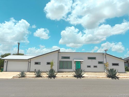 9546 Autumn Run Ln, Converse, TX, 78109-4650 | Card Image