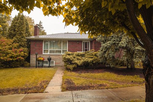 2 Brantwood Dr, Scarborough, ON, M1H2G6 | Card Image