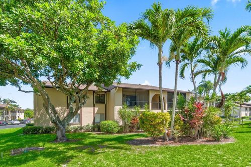 c2-432 Pine Glen Ln, Greenacres, FL, 33463-8530 | Card Image