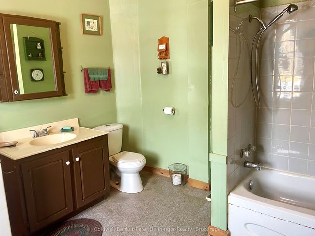 20 Elm St S, House other with 3 bedrooms, 2 bathrooms and 4 parking in Walkerton ON | Image 10