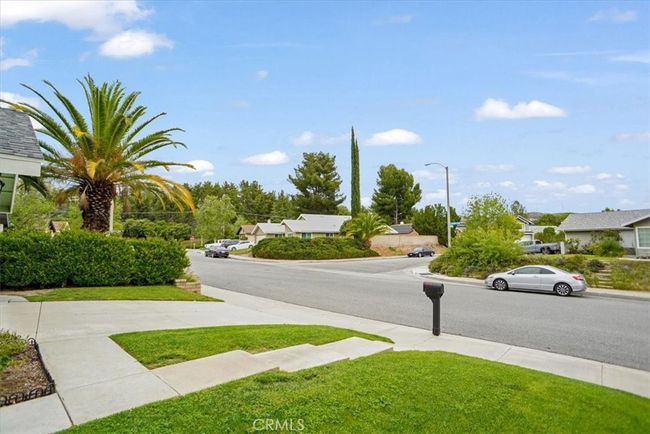 27945 Sycamore Creek Dr, House other with 4 bedrooms, 2 bathrooms and 2 parking in Valencia CA | Image 21