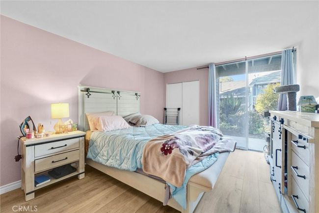 25429 Pine Creek Ln, Condo with 2 bedrooms, 1 bathrooms and 2 parking in Wilmington CA | Image 14