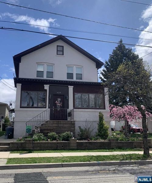 439 Jefferson St, Carlstadt, NJ, 07072-1403 | Card Image