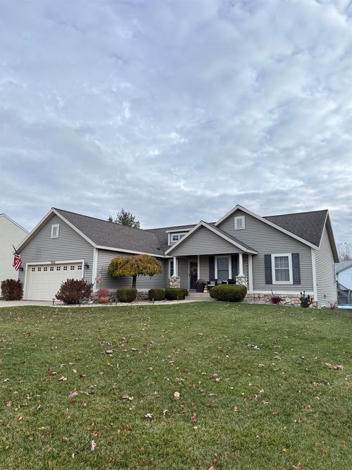 7932 Westside Dr, Hudsonville, MI, 49426-7512 | Card Image