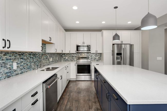 15590 Duck Trail Ln, Townhouse with 4 bedrooms, 4 bathrooms and null parking in Apple Valley MN | Image 12