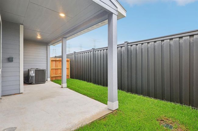 2179 Beachcomber Dr, House other with 3 bedrooms, 3 bathrooms and 2 parking in Kemah TX | Image 35